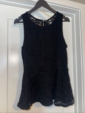 Divided Black Lace Peplum Tunic